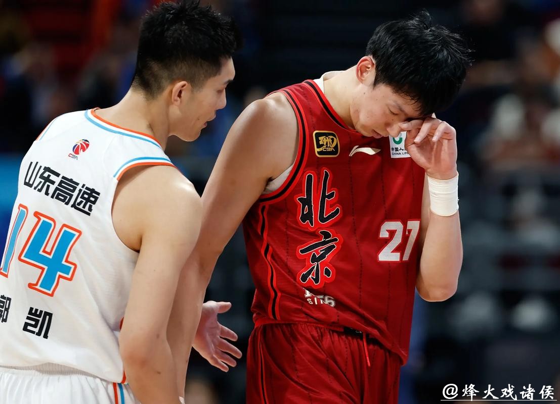 辽宁队败给广厦队的比赛看得出来,有个人其实没什么大用,还是换掉更合适了 辽宁队败给广厦队的比赛看得出来,有个人其实没什么大用,还是换掉更合适了