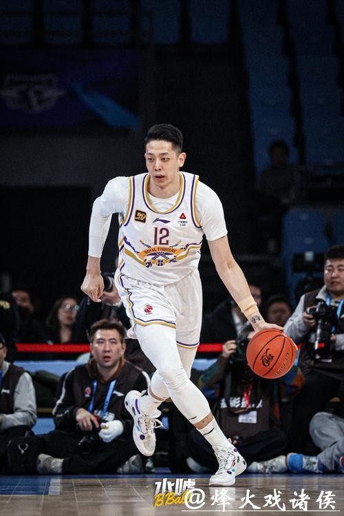 沈梓捷19+13状元12分 卢艺文26分深圳大胜上海 沈梓捷19+13状元12分 卢艺文26分深圳大胜上海